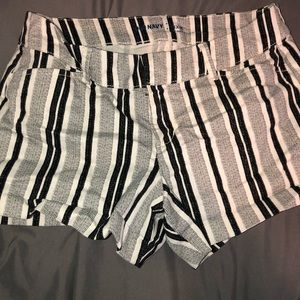 Black and White shorts from Old Navy